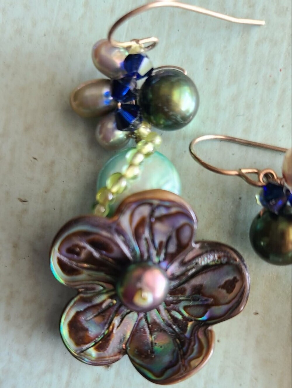 Freshwater Pearl And Abalone Shell Purple Flower Necklace and Earring Set - - Picture 3 of 4